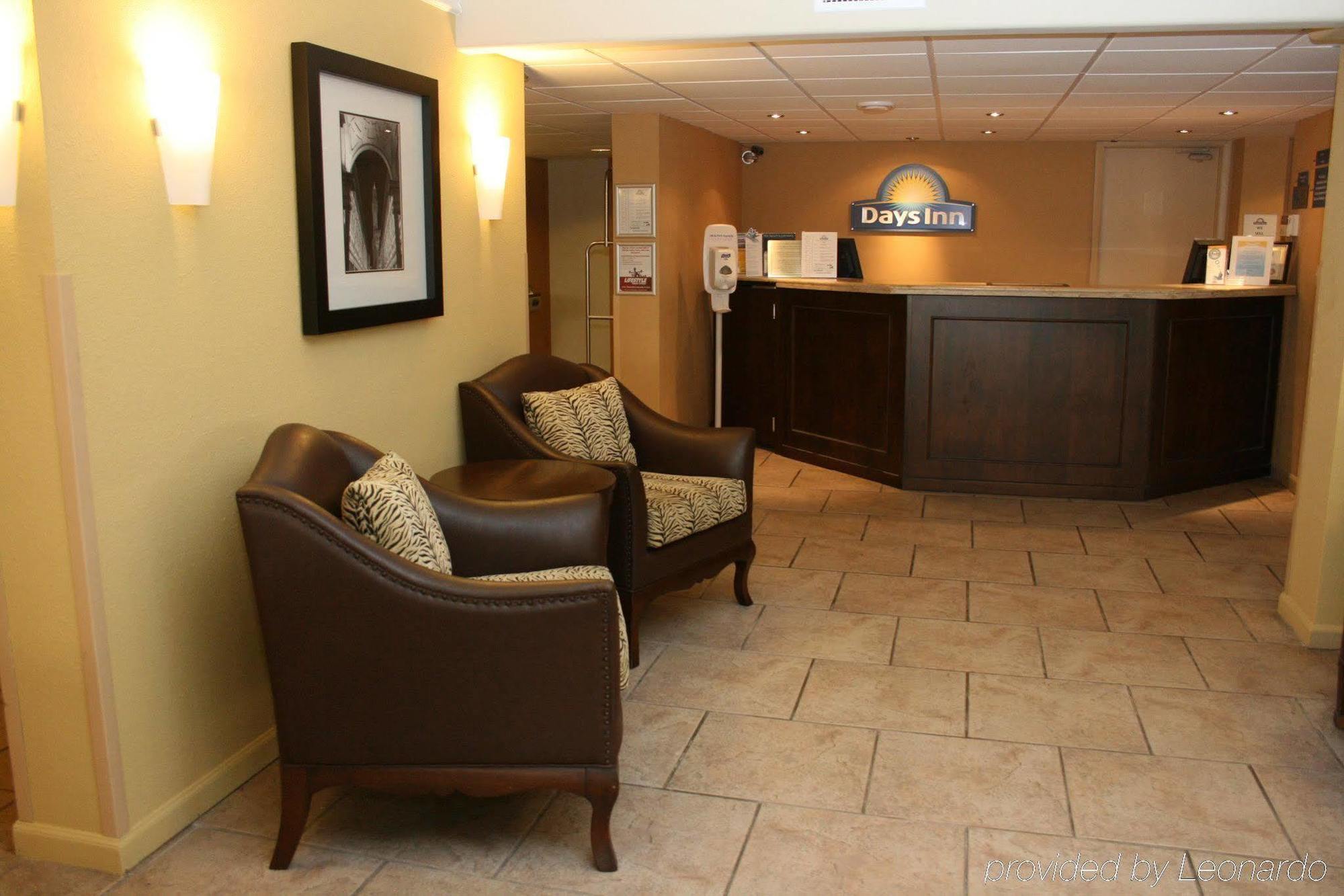 Days Inn By Wyndham Neptune Beach شاطئ جاكسونفيل المظهر الخارجي الصورة