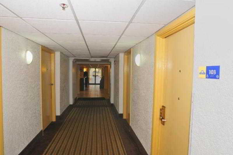 Days Inn By Wyndham Neptune Beach شاطئ جاكسونفيل المظهر الخارجي الصورة