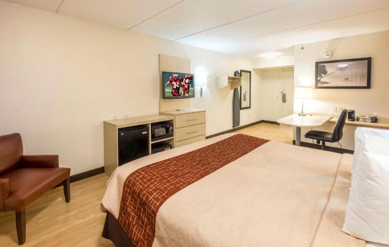 Days Inn By Wyndham Neptune Beach شاطئ جاكسونفيل المظهر الخارجي الصورة