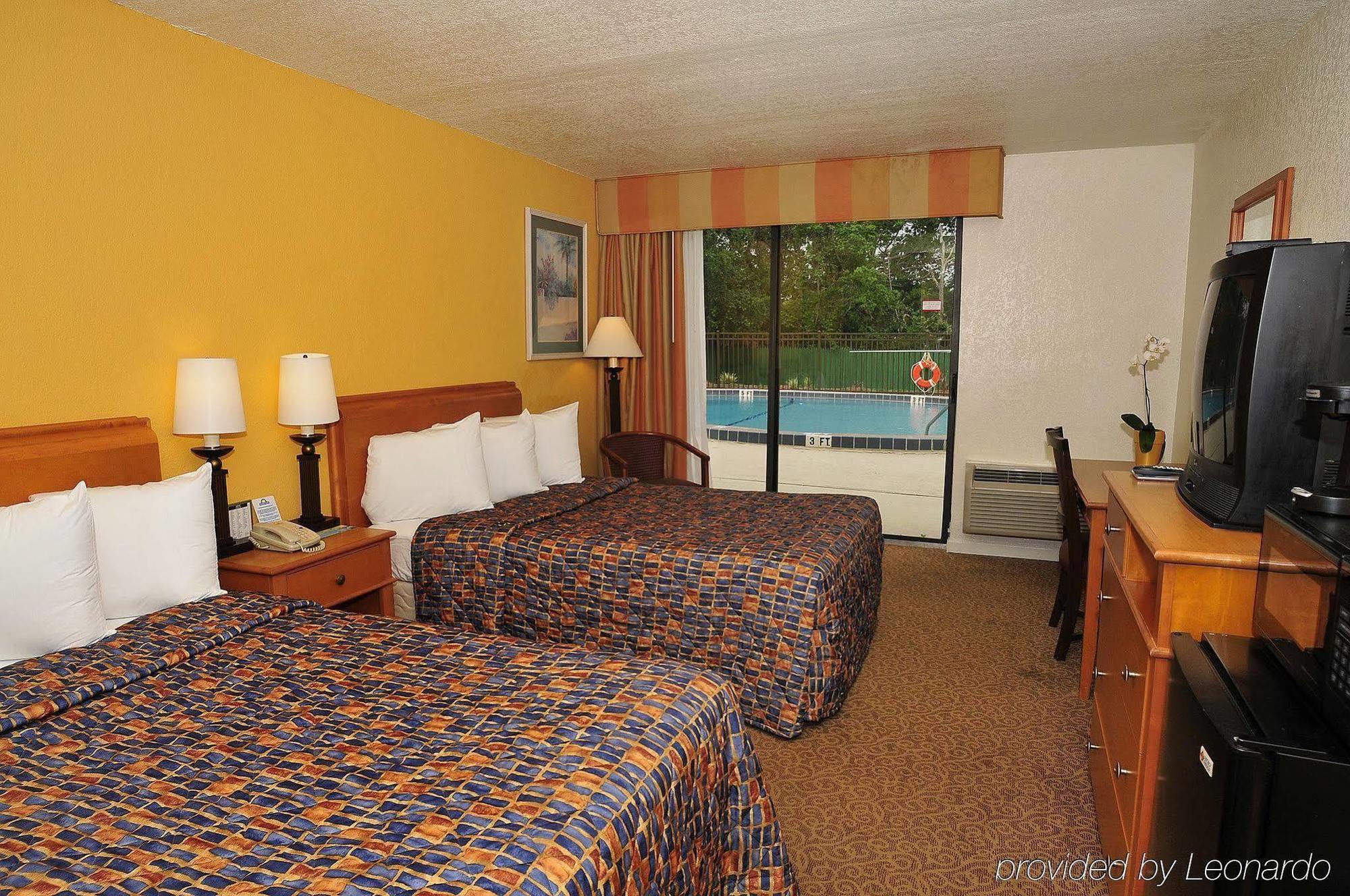 Days Inn By Wyndham Neptune Beach شاطئ جاكسونفيل المظهر الخارجي الصورة